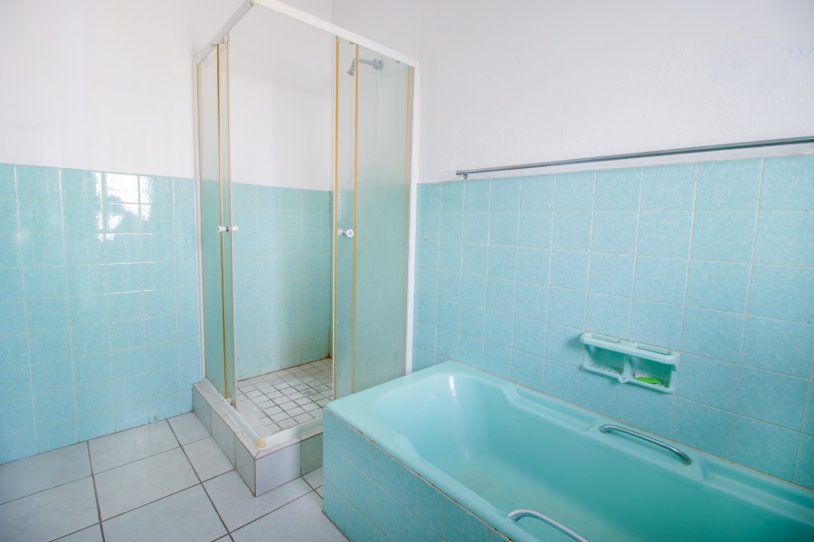 4 Bedroom Property for Sale in Klipkop Western Cape